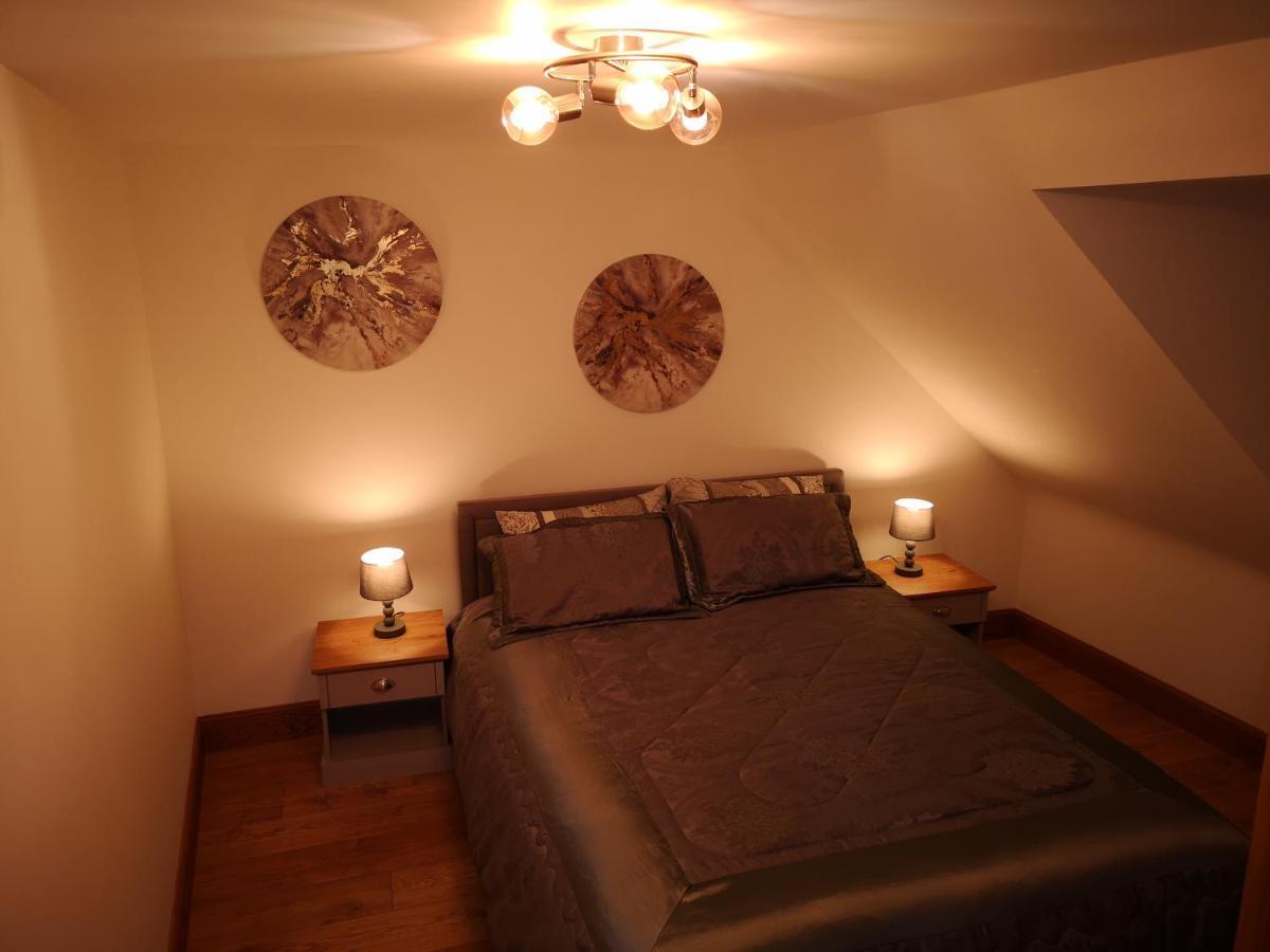 Attic Floor Apartment, City Centre Інвернесс Екстер'єр фото